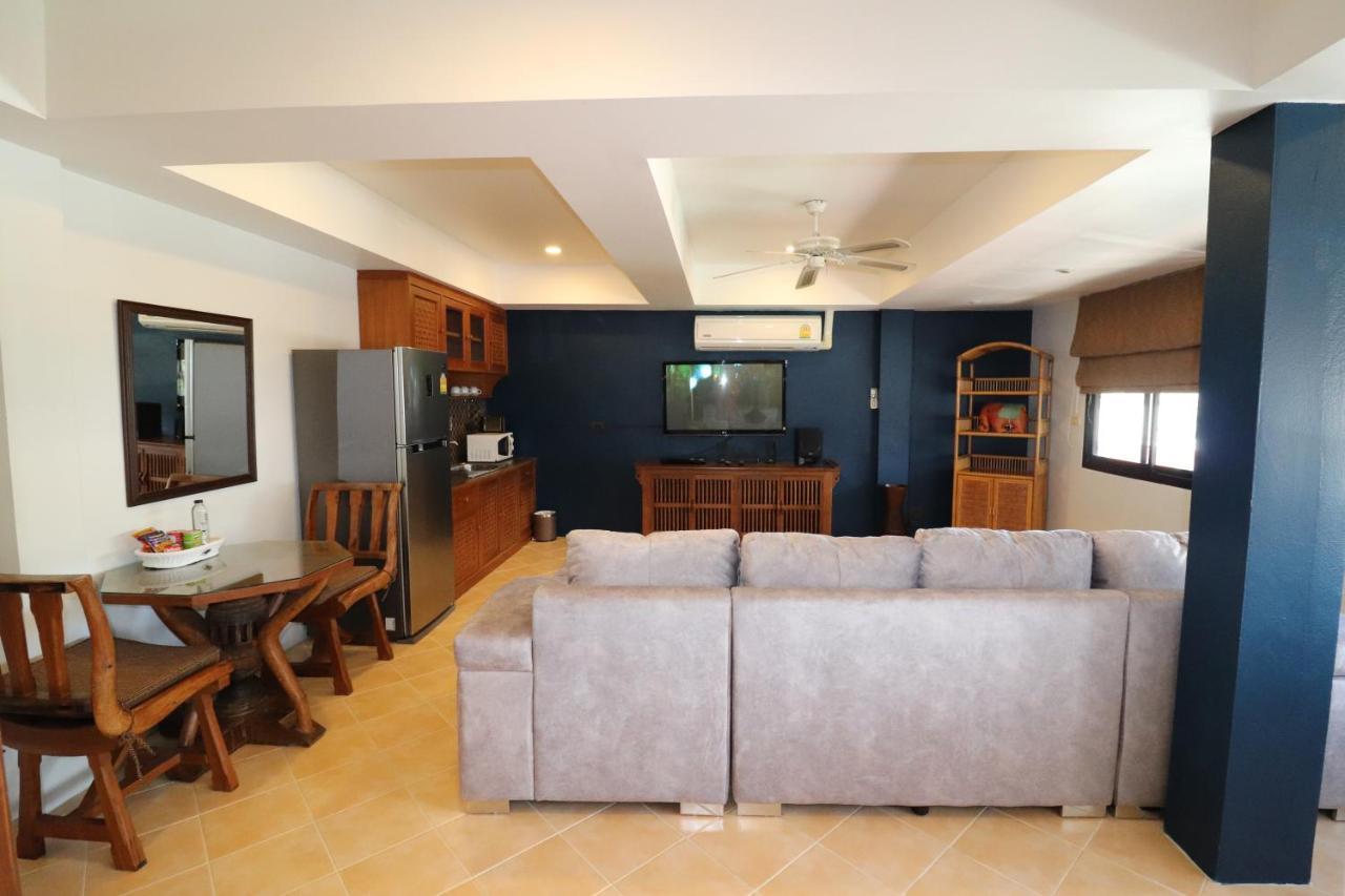 Summer Breeze Hotel Patong Bagian luar foto