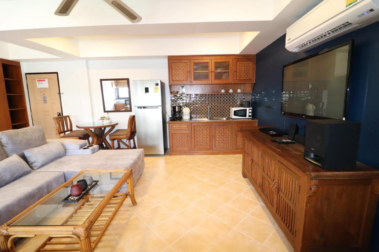 Summer Breeze Hotel Patong Bagian luar foto