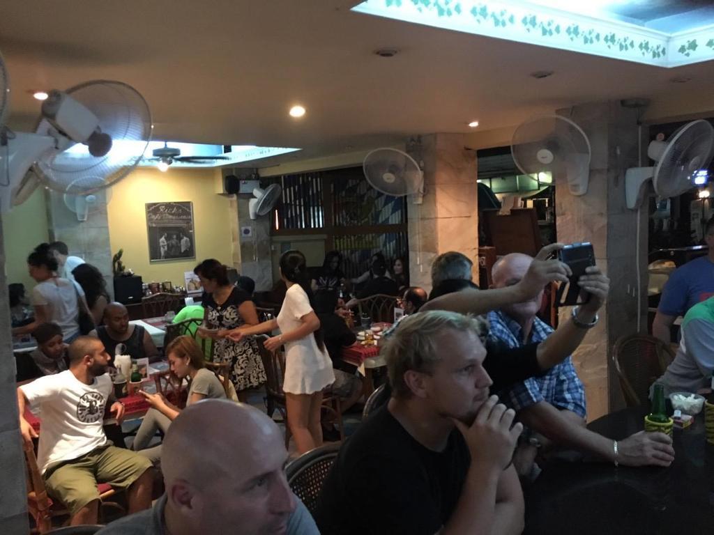 Summer Breeze Hotel Patong Bagian luar foto