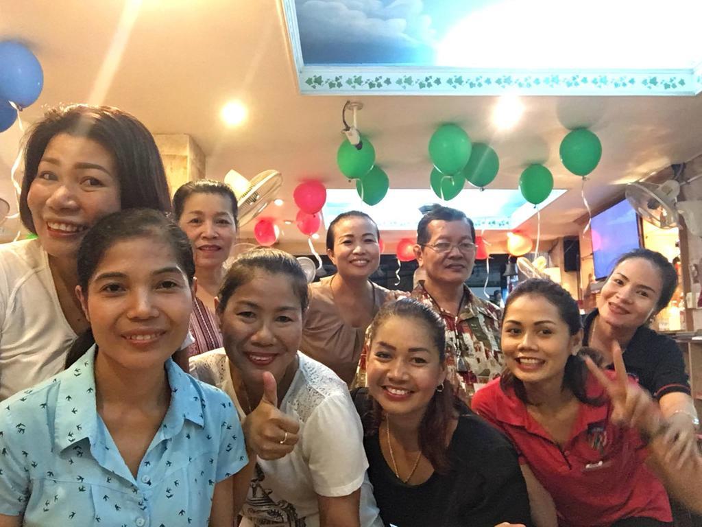 Summer Breeze Hotel Patong Bagian luar foto